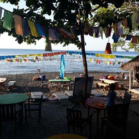 Barracuda Beach Hostel Amed  Exterior photo