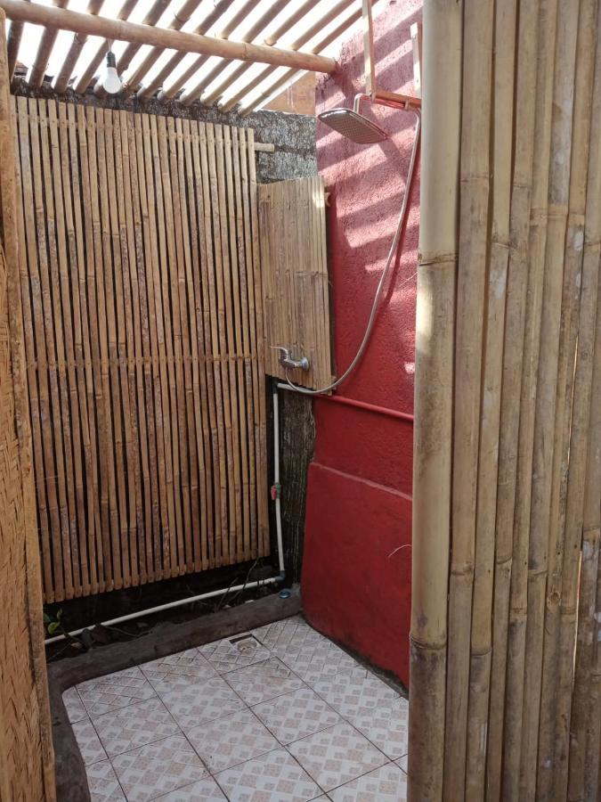 Barracuda Beach Hostel Amed  Exterior photo